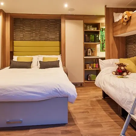 Brighton Experience Freedom Glamping-2